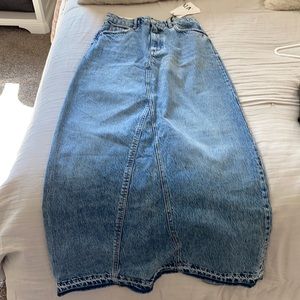 COPY - Zara Women’s The long Skirt. Rare hard to find